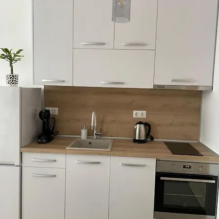 דירה Sunny Azur סנט קונסטנטין והלנה