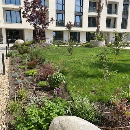 Sunny Azur סנט קונסטנטין והלנה