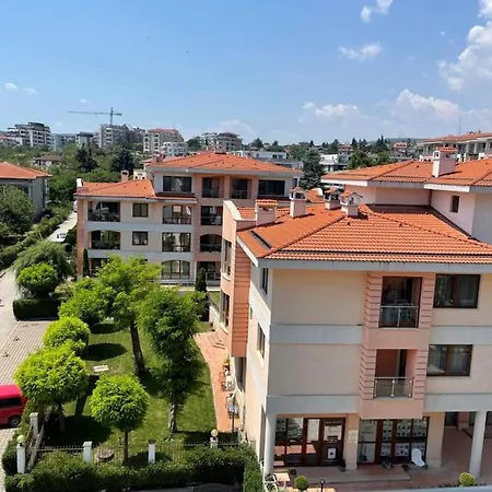 Sunny Azur סנט קונסטנטין והלנה